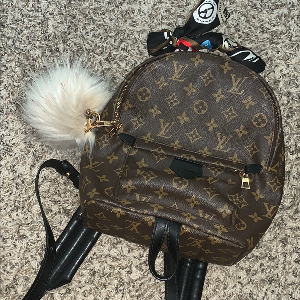 Medium Backpack